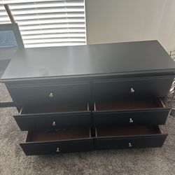 Midnight Black 6-Drawer Dresser with Mirror