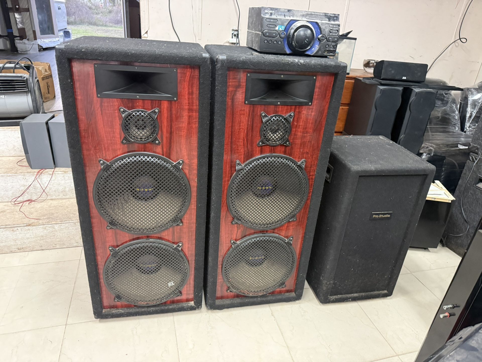 2 PRO STUDIO floor-standing Speaker 15”