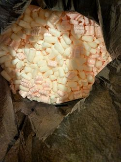 Packing peanuts 1.5 lb