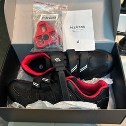 Peloton Cycling Shoes, Size 39  (New! Still In Box!)