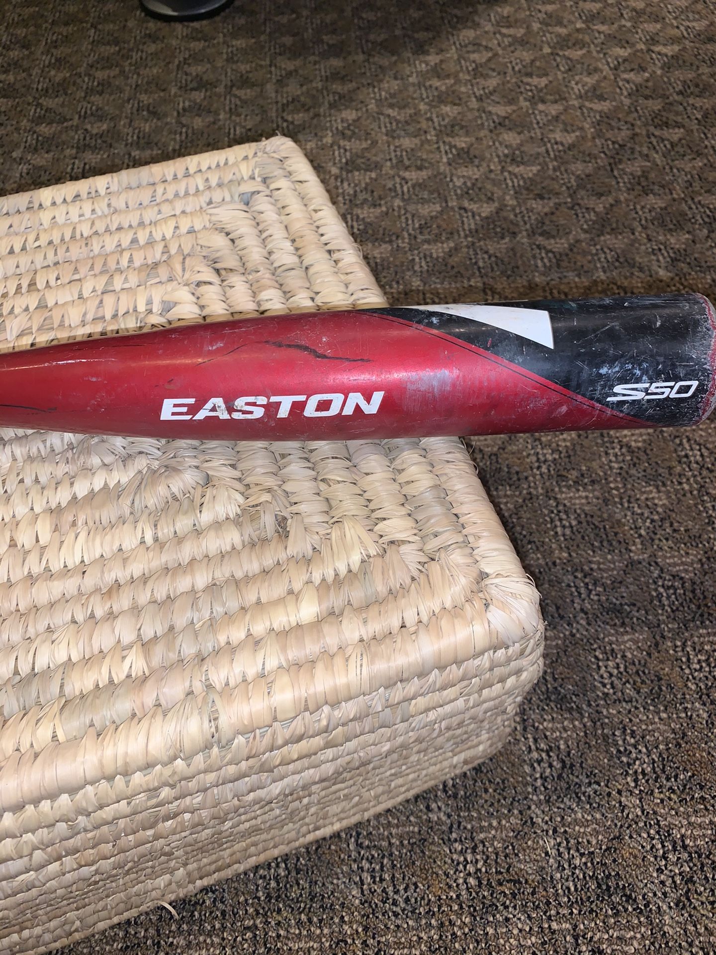 Boys Easton aluminum baseball bat