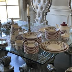 Beautiful Dinnerware Set 12 Servings 