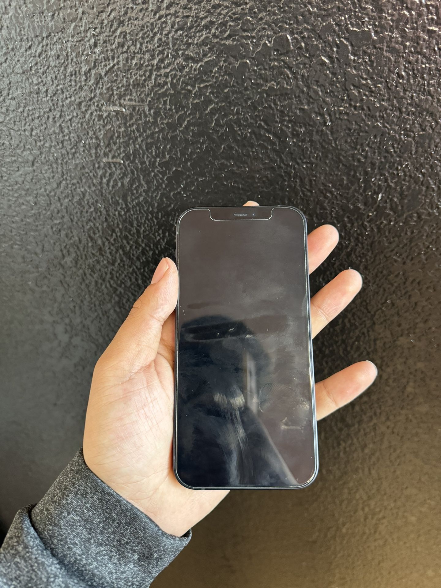 iPhone 12