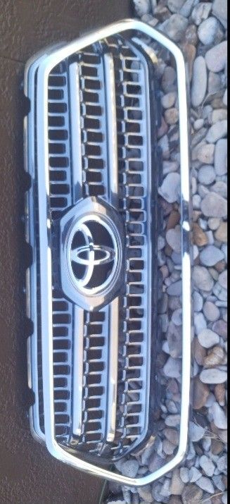 PARRILLA PARA TOYOTA TACOMA 2014 2022