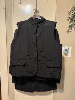 TALBOTS QUILTED VESTS SIZE XL. 20 EACH