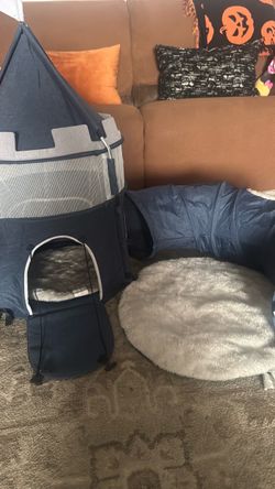 Cat playpen
