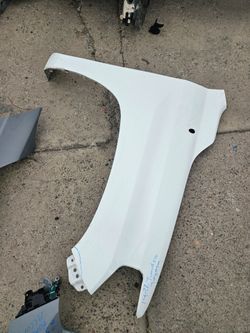 Toyota Tundra right fender oem
