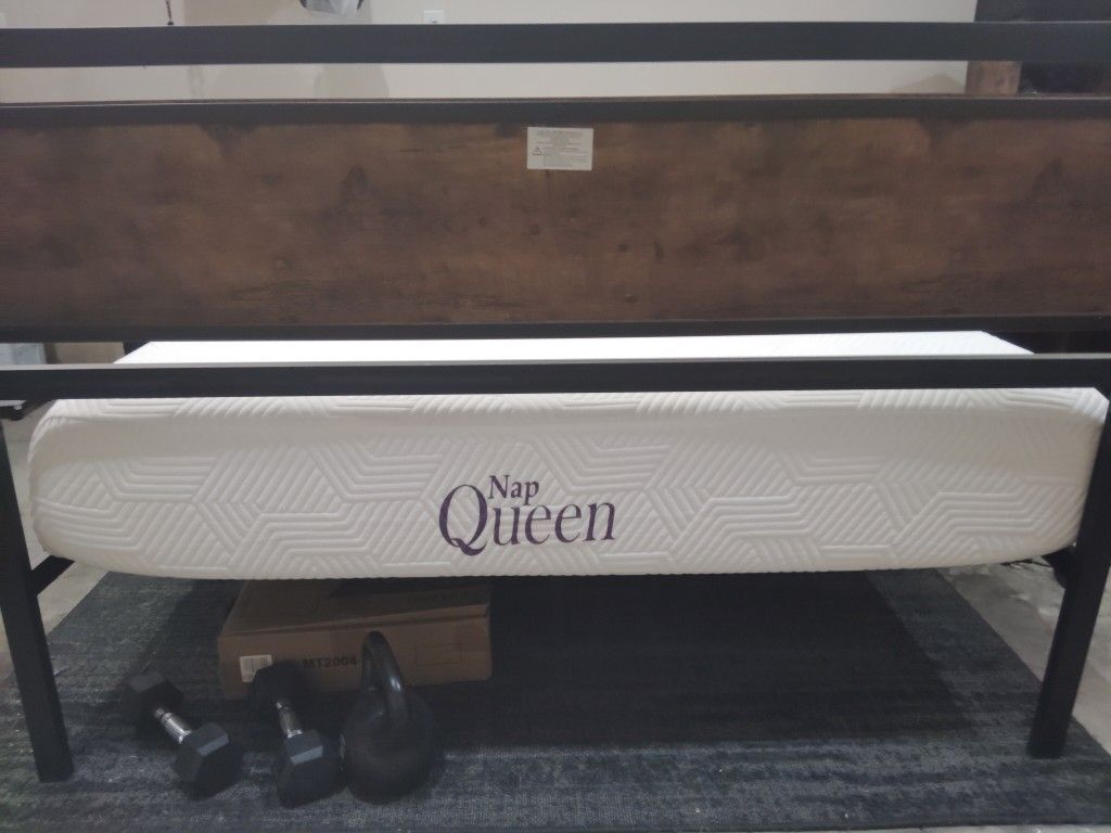 10 " Queen Size Memory Foam Mattress And Bed Frame