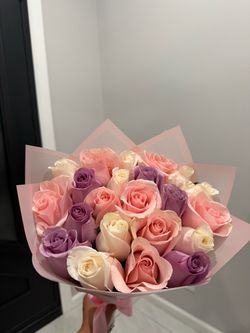 Mini bouquet available today