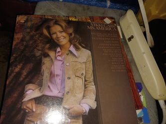 Vikki Carr Ms America