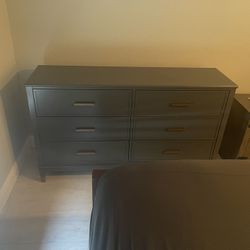 Pre-Owned Grey Dresser 
