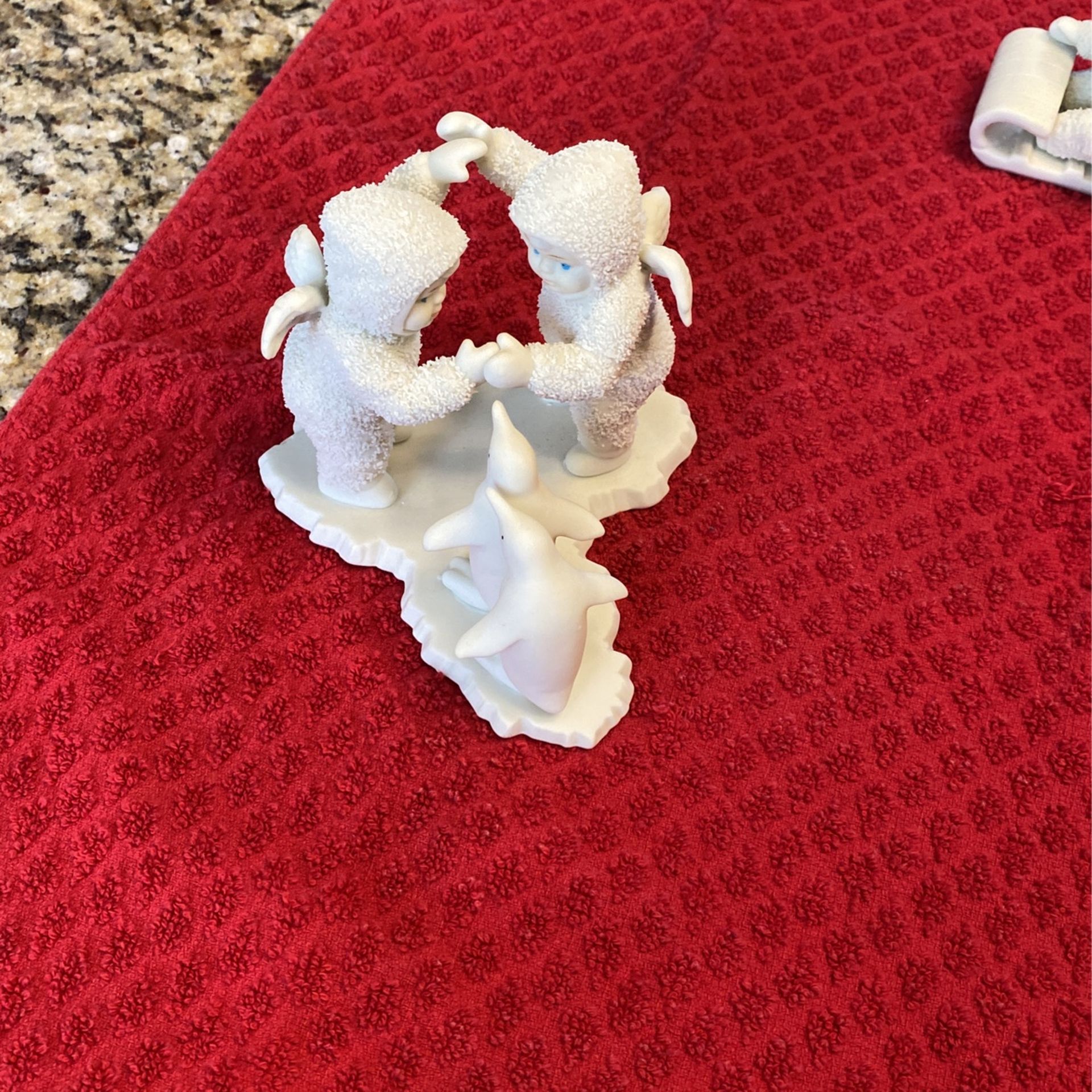 Dept 56 Snowbabies Two Angels With Two Penguin