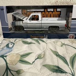 M2 Machines Squarebody 