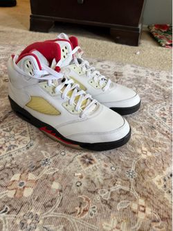 White Jordan 5s