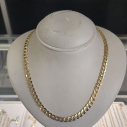 14k Gold Necklace 23 Grams 26 Long Layway Available 10% Down If You Interested Ask Maribel Thank You 