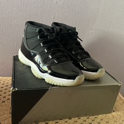 Jordan 11 Retro (Jubilee 25th Anniversary)
