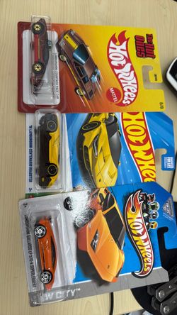 Hot Wheels Lamborghini  Die-Cast Cars