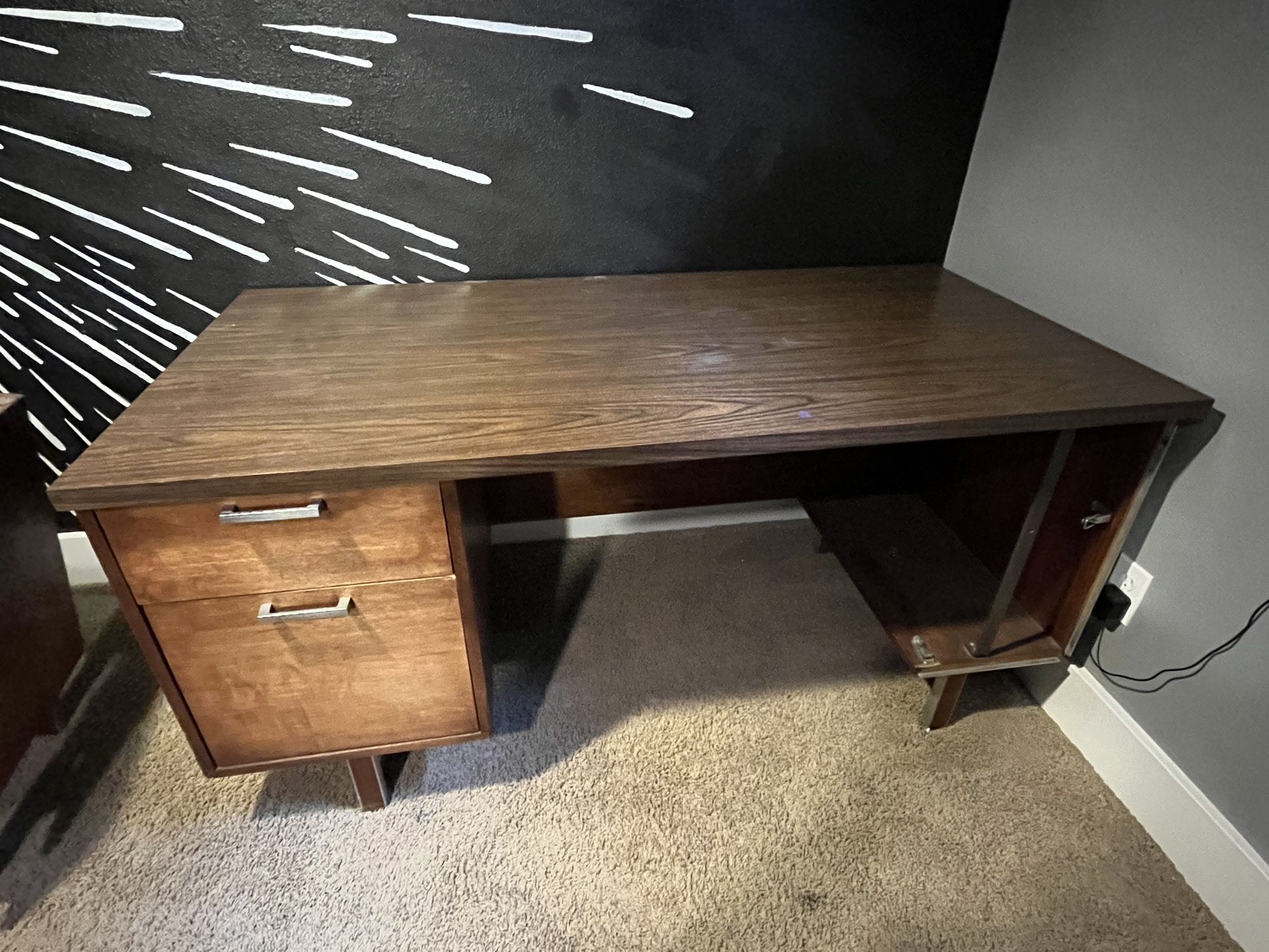Free Corner Desk
