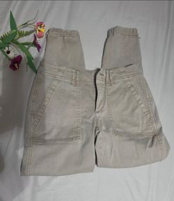 Beige slim crop pants
