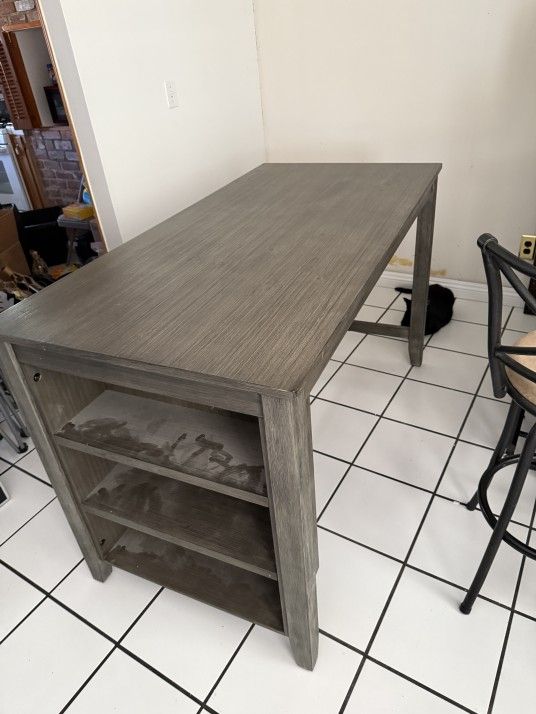Table With 2 Chairs