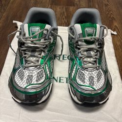 Green Bottega Orbits 