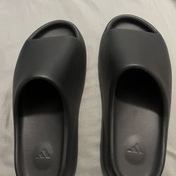 Onyx Yeezy Slide Size- 11
