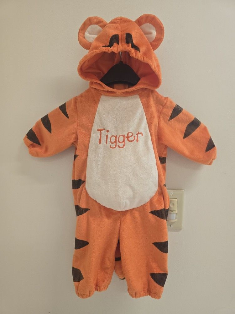 Disney Store - Winnie the Pooh Child Infant Toddler Tigger Plush Costume 6 Months