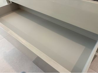 Molteni 505 four drawer taupe lacquered dresser with marble top