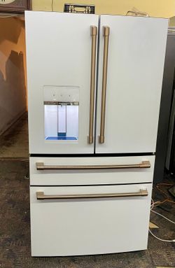 Ge Café French Door Smart white
Matte 