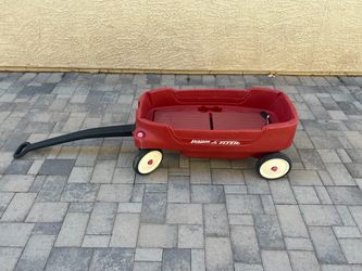 Radio Flyer Red Plastic Kids Wagon – $30