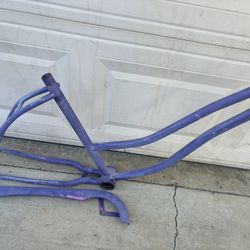 26in Ladies Beach Cruiser Frame with Chain Guard.