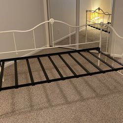 Twin Day Bed With Bottom/ Lower Frame 
