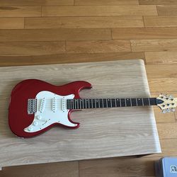 Electric Guitar cheap ( needs restring )