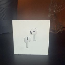 AirPod 4’s with noise cancellation 