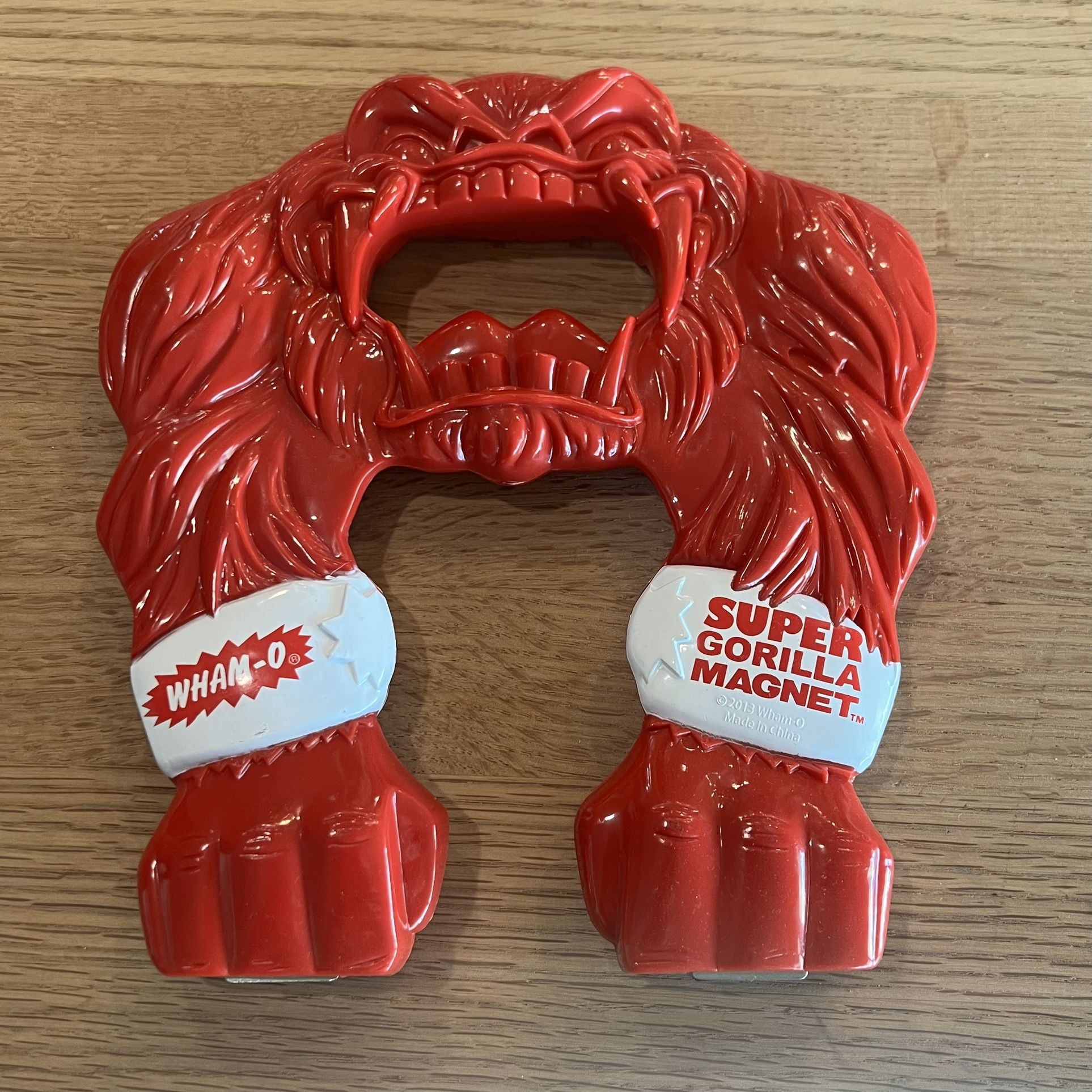 Wham-O Super Gorilla Magnet Amazing Power Hand Grip Monster Strength Red 2013
