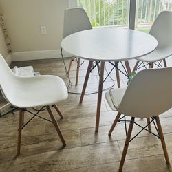 Kitchen Table And Chair Set 