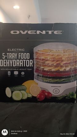 Dehydrator