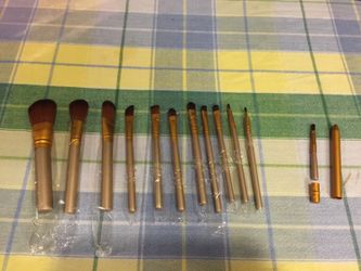 Brochas nuebas para maquillaje