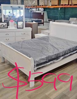 4 Pieces Gray Color  queen Bedroom set ( king available as well)