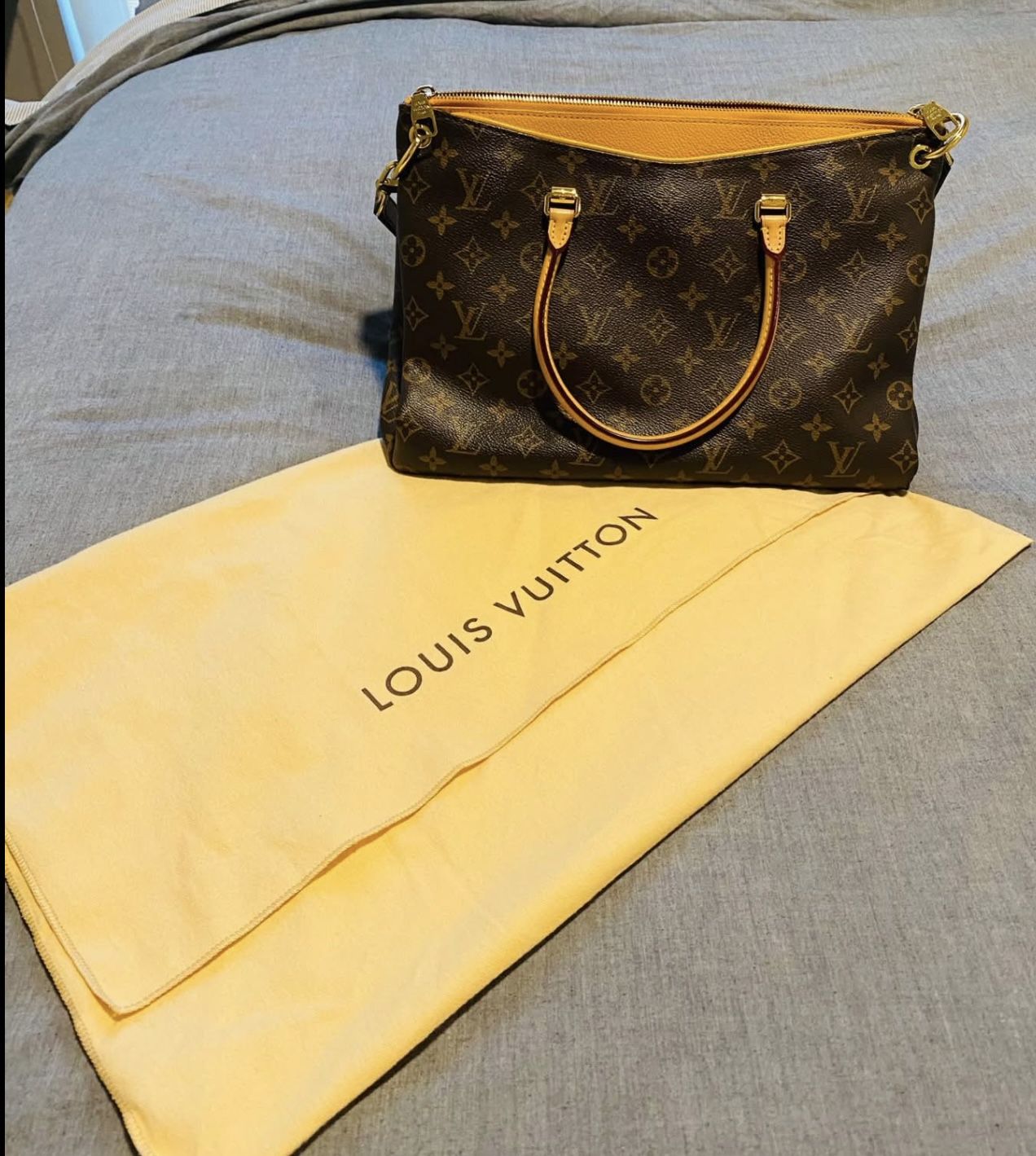 Louis Vuitton Pallas Safran