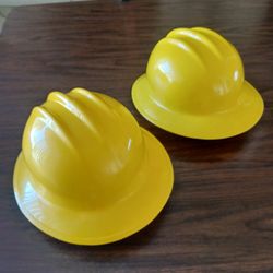Vintage Hard Hats ( Bullard ).
