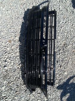 2021-2024 TAHOE SUBURBAN GRILLE