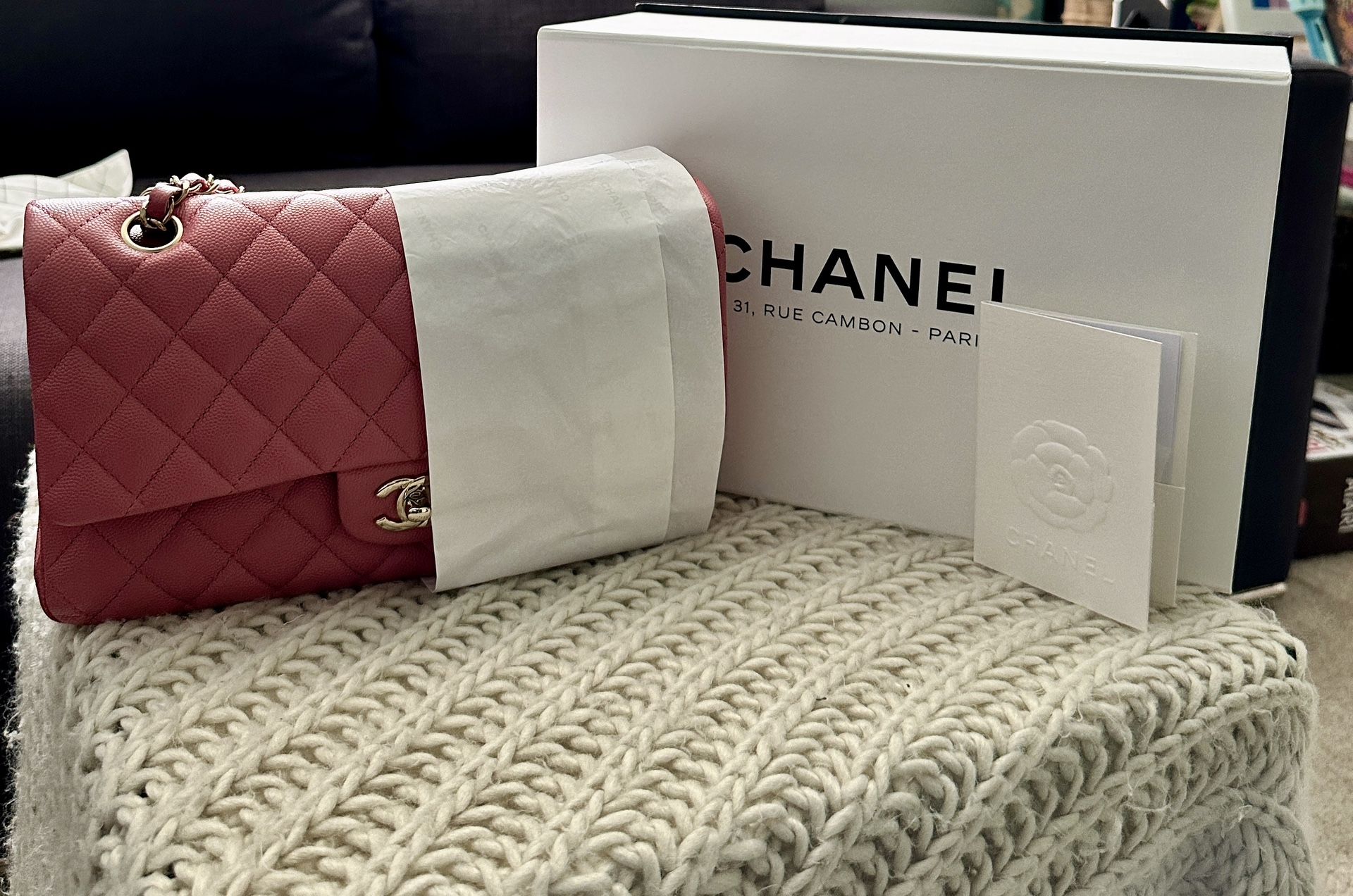 Medium classic Double Flap Chanel Bag