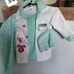 Veterinarian Costume 3-4