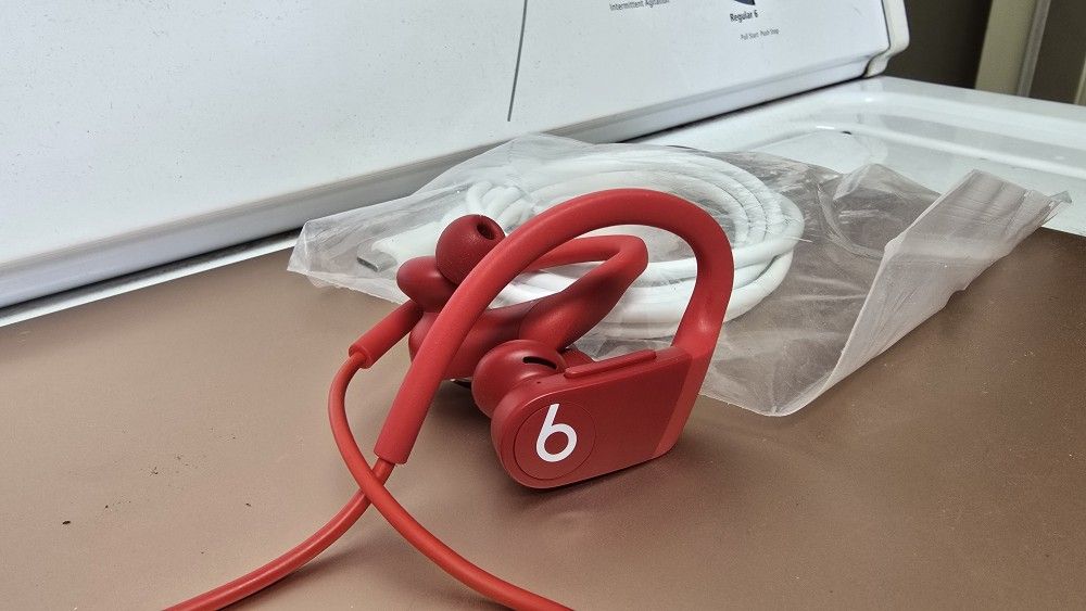 Powerbeats High Performance 