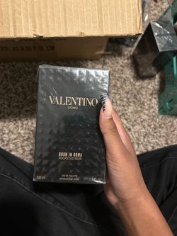 Valentino Uomo Born in Roma Rockstud Noir EDT 3.4 oz