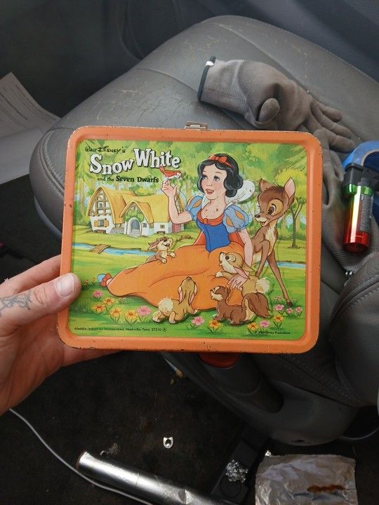 Disney Snow White And The Seven Dwarfs