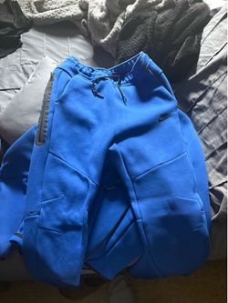 Royal blue Nike tech