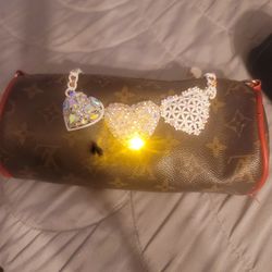 White N Gold Betsy Johnson Necklace 