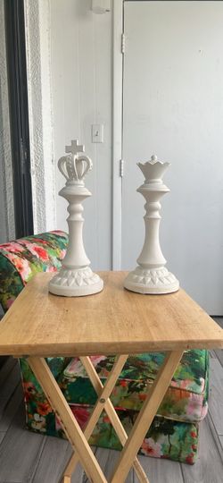 Decorative Chess Piece Figurines Set of 2